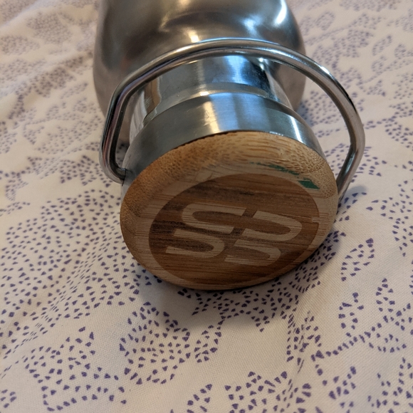 Xavier Rudd lot - Picture 13 of 14